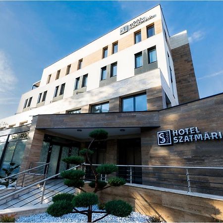 Hotel Szatmari & Etterem Jászberény Εξωτερικό φωτογραφία