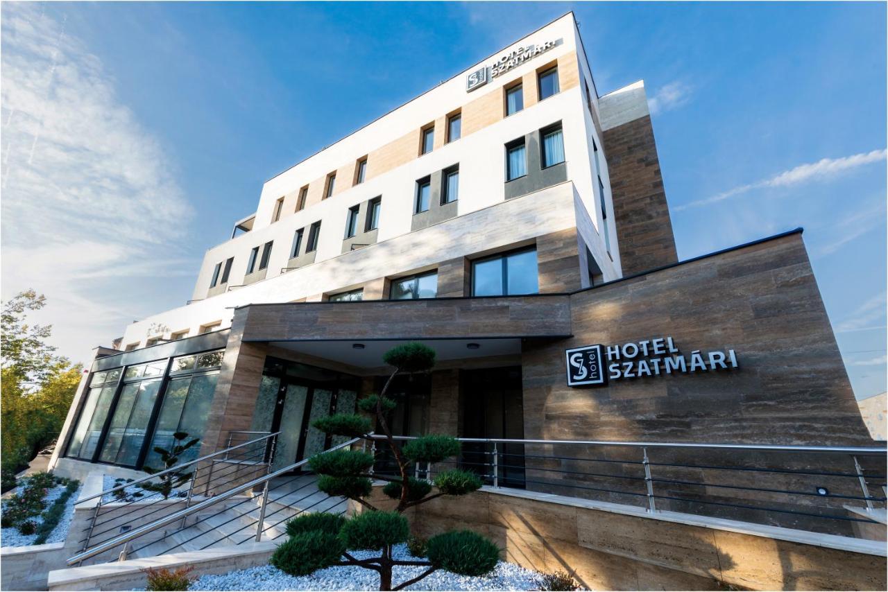 Hotel Szatmari & Etterem Jászberény Εξωτερικό φωτογραφία